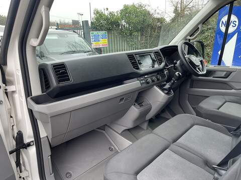 Volkswagen Crafter 2.0 TDI CR35 Trendline FWD LWB High Roof Euro 6 (s/s) 5dr - U576