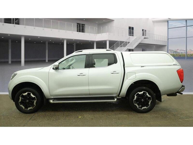 Nissan Navara 2.3 dCi Tekna Auto 4WD Euro 6 4dr - U580