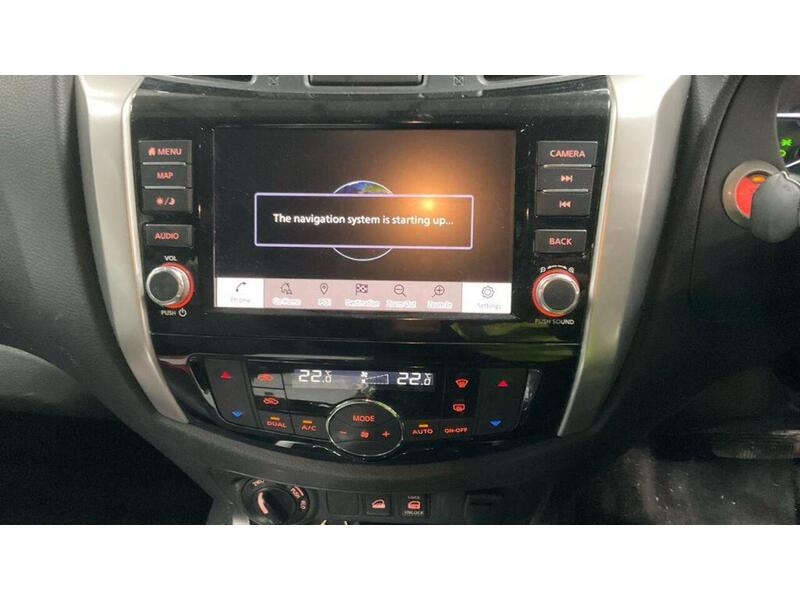 Nissan Navara 2.3 dCi Tekna Auto 4WD Euro 6 4dr - U580