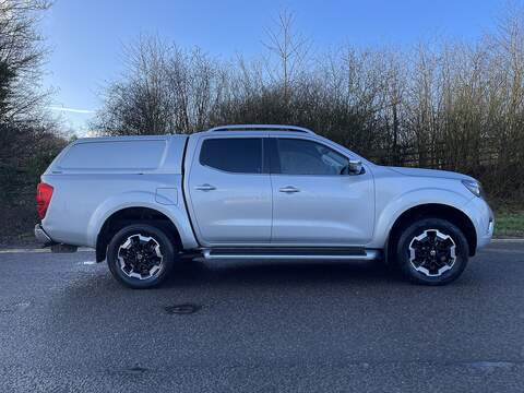 Nissan Navara 2.3 dCi Tekna Auto 4WD Euro 6 4dr - U580