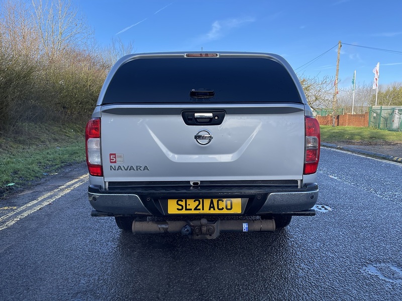 Nissan Navara 2.3 dCi Tekna Auto 4WD Euro 6 4dr - U580