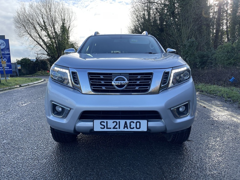 Nissan Navara 2.3 dCi Tekna Auto 4WD Euro 6 4dr - U580