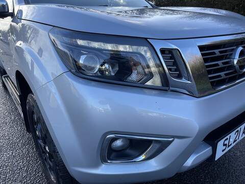 Nissan Navara 2.3 dCi Tekna Auto 4WD Euro 6 4dr - U580