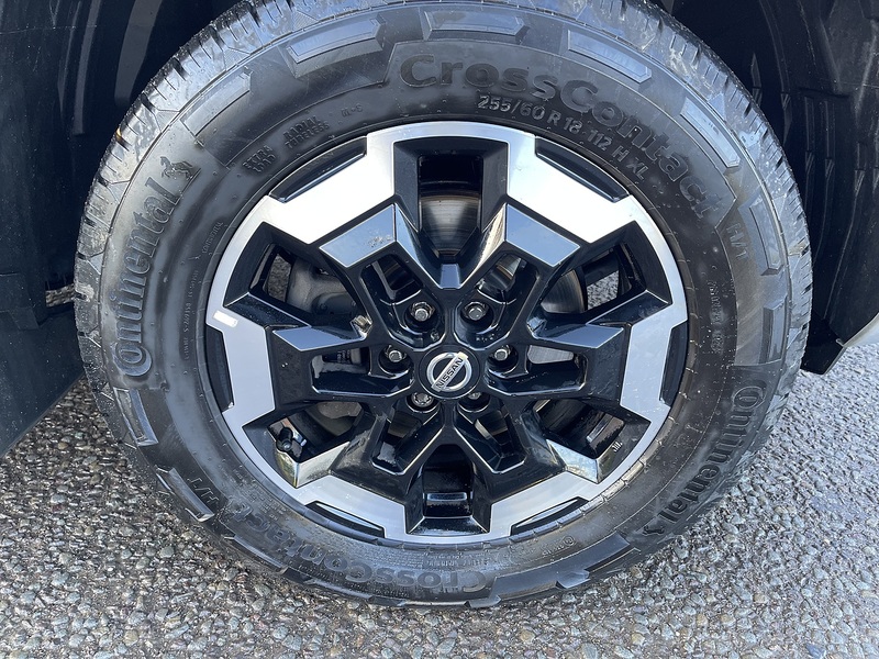 Nissan Navara 2.3 dCi Tekna Auto 4WD Euro 6 4dr - U580