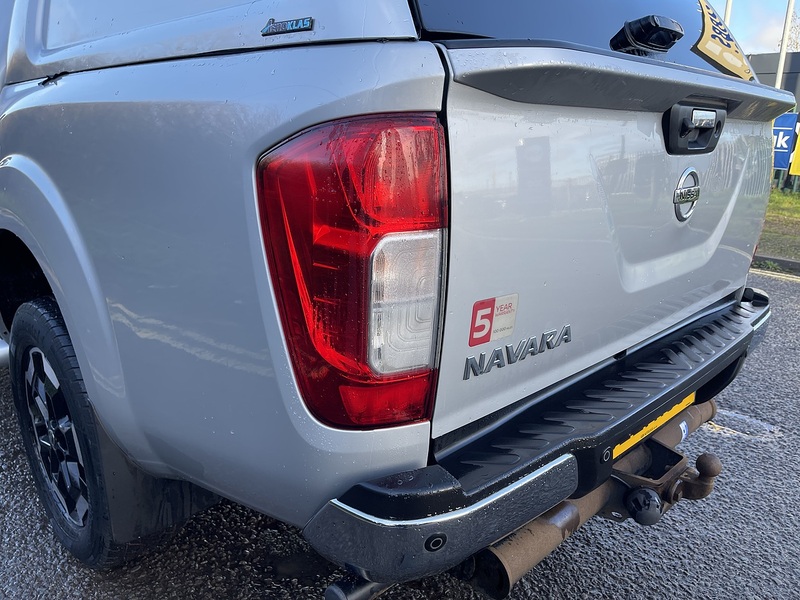 Nissan Navara 2.3 dCi Tekna Auto 4WD Euro 6 4dr - U580