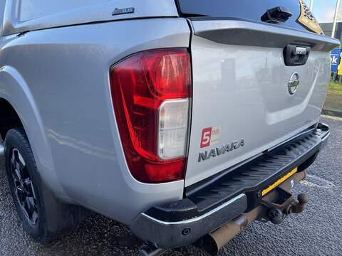 Nissan Navara 2.3 dCi Tekna Auto 4WD Euro 6 4dr - U580