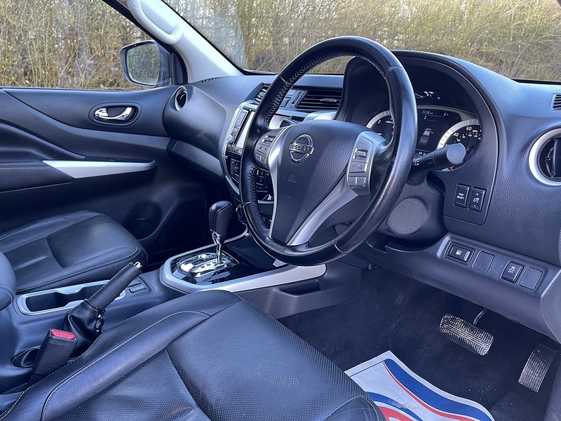 Nissan Navara 2.3 dCi Tekna Auto 4WD Euro 6 4dr - U580