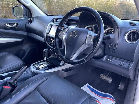 Nissan Navara 2.3 dCi Tekna Auto 4WD Euro 6 4dr - U580