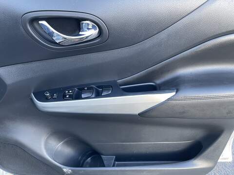 Nissan Navara 2.3 dCi Tekna Auto 4WD Euro 6 4dr - U580