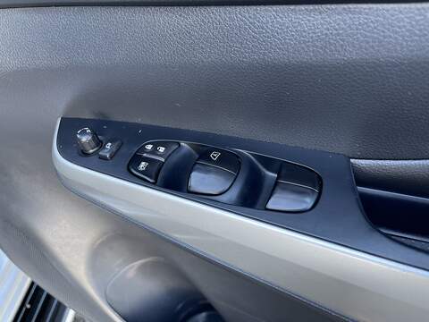 Nissan Navara 2.3 dCi Tekna Auto 4WD Euro 6 4dr - U580