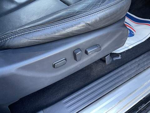 Nissan Navara 2.3 dCi Tekna Auto 4WD Euro 6 4dr - U580