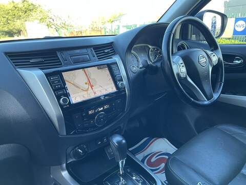 Nissan Navara 2.3 dCi Tekna Auto 4WD Euro 6 4dr - U580