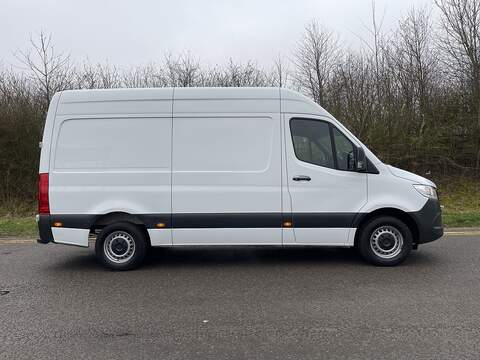 Mercedes-Benz Sprinter 2.0 315 CDI Progressive RWD L2 H2 Euro 6 (s/s) 5dr - U583