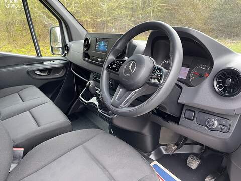 Mercedes-Benz Sprinter 2.0 315 CDI Progressive RWD L2 H2 Euro 6 (s/s) 5dr - U583