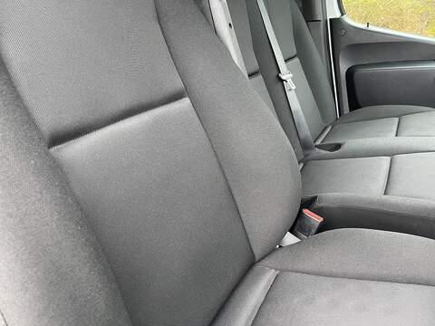 Mercedes-Benz Sprinter 2.0 315 CDI Progressive RWD L2 H2 Euro 6 (s/s) 5dr - U583