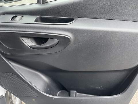 Mercedes-Benz Sprinter 2.0 315 CDI Progressive RWD L2 H2 Euro 6 (s/s) 5dr - U583