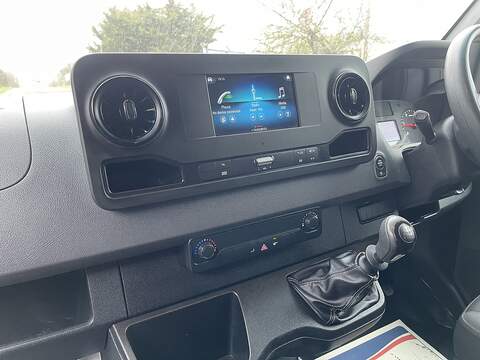 Mercedes-Benz Sprinter 2.0 315 CDI Progressive RWD L2 H2 Euro 6 (s/s) 5dr - U583