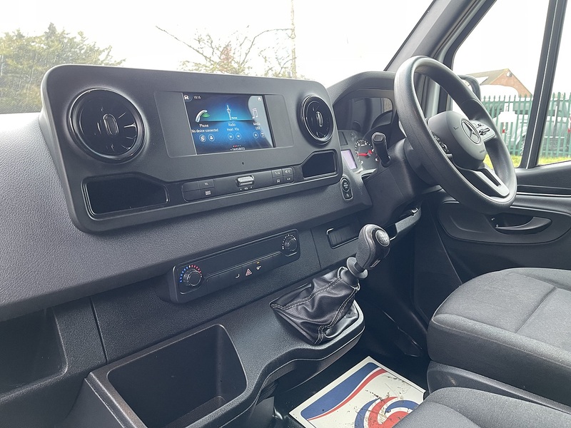 Mercedes-Benz Sprinter 2.0 315 CDI Progressive RWD L2 H2 Euro 6 (s/s) 5dr - U583