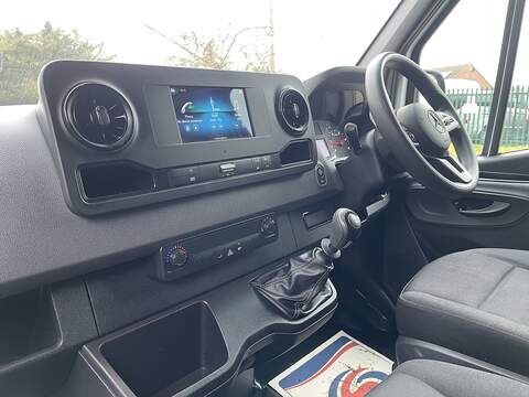 Mercedes-Benz Sprinter 2.0 315 CDI Progressive RWD L2 H2 Euro 6 (s/s) 5dr - U583