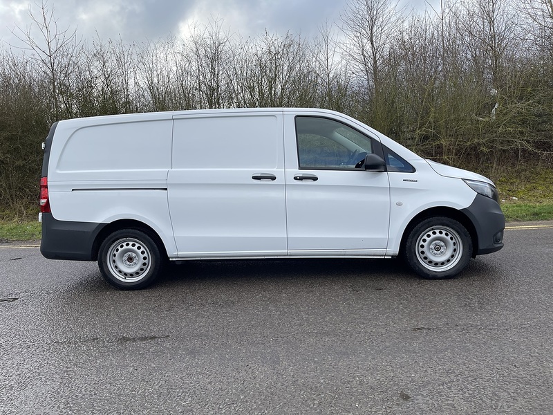 Mercedes-Benz eVito 114 e 41kWh Progressive Auto FWD L2 6dr (LWB) - U584