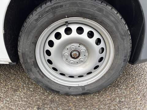 Mercedes-Benz eVito 114 e 41kWh Progressive Auto FWD L2 6dr (LWB) - U584