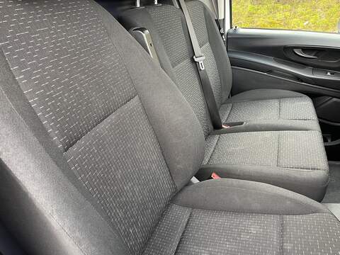 Mercedes-Benz eVito 114 e 41kWh Progressive Auto FWD L2 6dr (LWB) - U584