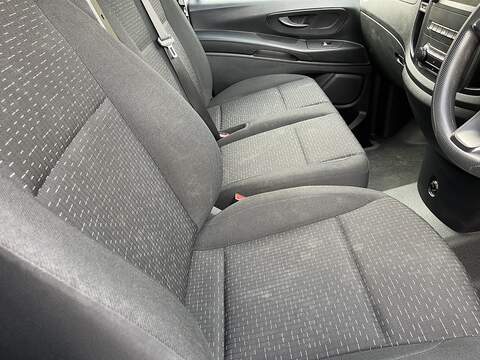 Mercedes-Benz eVito 114 e 41kWh Progressive Auto FWD L2 6dr (LWB) - U584