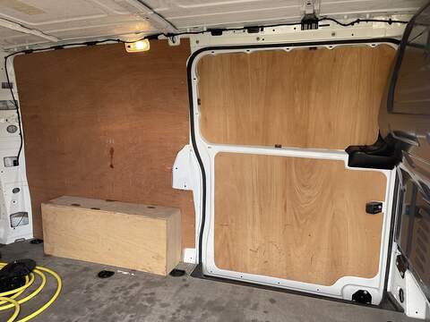 Mercedes-Benz eVito 114 e 41kWh Progressive Auto FWD L2 6dr (LWB) - U584