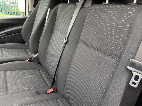 Mercedes-Benz eVito 114 e 41kWh Progressive Auto FWD L2 6dr (LWB) - U584