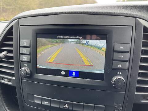 Mercedes-Benz eVito 114 e 41kWh Progressive Auto FWD L2 6dr (LWB) - U584