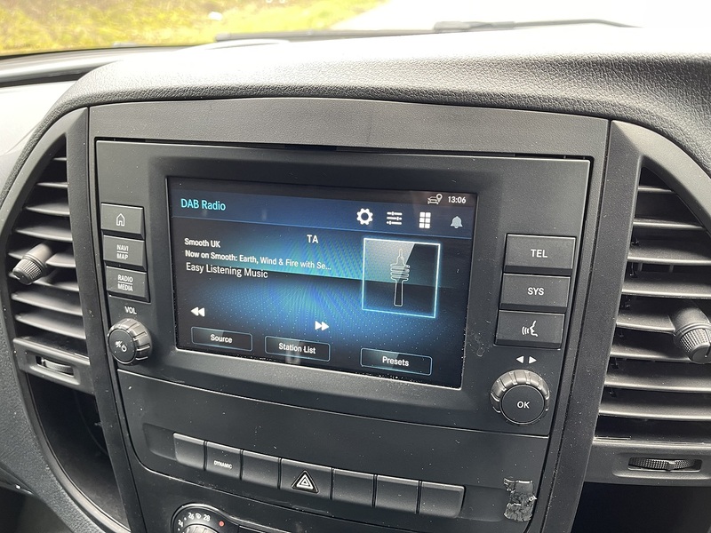 Mercedes-Benz eVito 114 e 41kWh Progressive Auto FWD L2 6dr (LWB) - U584