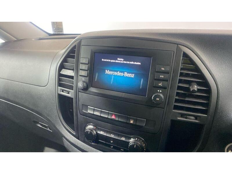 Mercedes-Benz eVito 116 e 66kWh Progressive Auto FWD L2 6dr (LWB) - U585