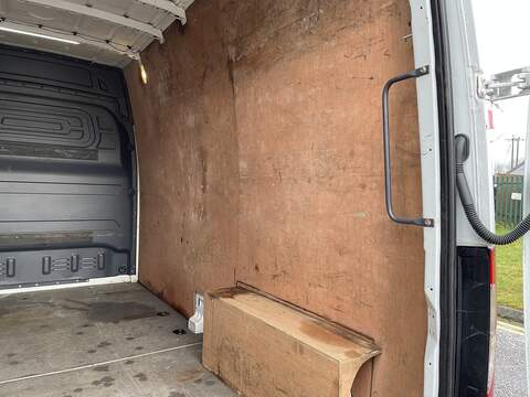 Mercedes-Benz eSprinter 55kWh Progressive Auto FWD L2 H2 5dr 20kW Charger - U586