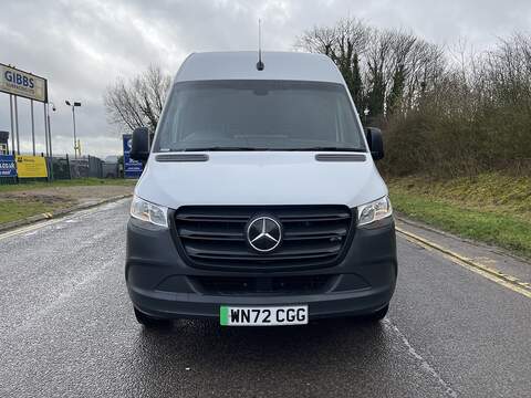 Mercedes-Benz eSprinter 55kWh Progressive Auto FWD L2 H2 5dr 20kW Charger - U586