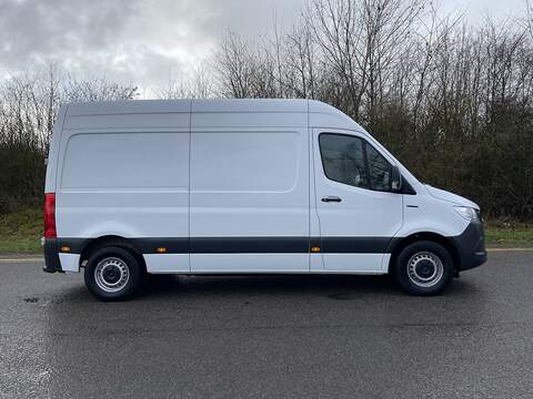 Mercedes-Benz eSprinter 55kWh Progressive Auto FWD L2 H2 5dr 20kW Charger - U586