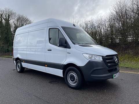 Mercedes-Benz eSprinter 55kWh Progressive Auto FWD L2 H2 5dr 20kW Charger - U586