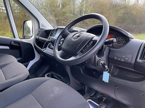 Vauxhall Movano 2.2 CDTi 3500 BiTurbo Prime FWD L3 H2 Euro 6 (s/s) 5dr - U588