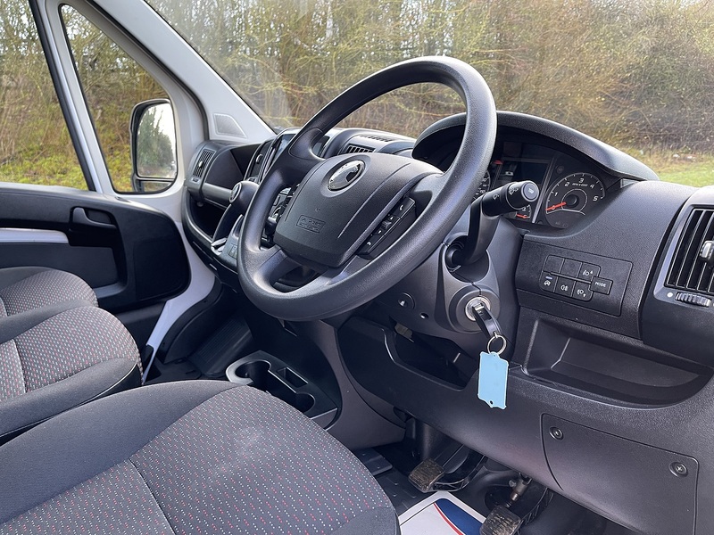 Vauxhall Movano 2.2 CDTi 3500 BiTurbo Prime FWD L3 H2 Euro 6 (s/s) 5dr - U588