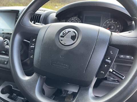 Vauxhall Movano 2.2 CDTi 3500 BiTurbo Prime FWD L3 H2 Euro 6 (s/s) 5dr - U588