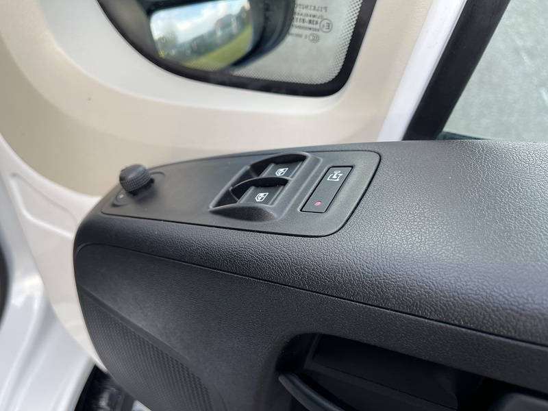 Vauxhall Movano 2.2 CDTi 3500 BiTurbo Prime FWD L3 H2 Euro 6 (s/s) 5dr - U588