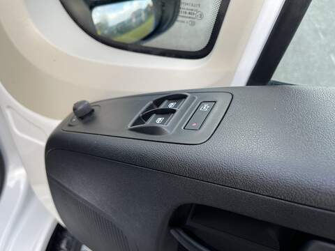 Vauxhall Movano 2.2 CDTi 3500 BiTurbo Prime FWD L3 H2 Euro 6 (s/s) 5dr - U588