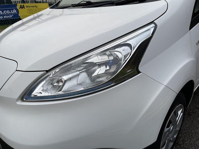 Nissan e-NV200 Acenta Panel Van 5dr Electric Auto SWB (109 ps) - U589
