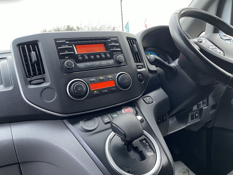 Nissan e-NV200 Acenta Panel Van 5dr Electric Auto SWB (109 ps) - U589