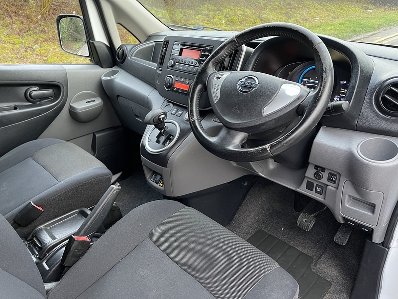 Nissan e-NV200 Acenta Panel Van 5dr Electric Auto SWB (109 ps) - U589