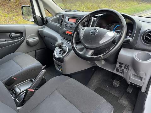 Nissan e-NV200 Acenta Panel Van 5dr Electric Auto SWB (109 ps) - U589