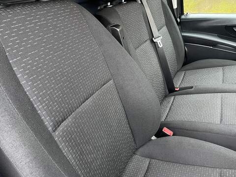 Mercedes-Benz eVito 114 e 41kWh Progressive Auto FWD L2 6dr (LWB) - U596