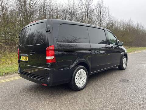 Mercedes-Benz eVito 114 e 41kWh Progressive Auto FWD L2 6dr (LWB) - U596
