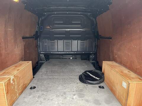 Mercedes-Benz eVito 114 e 41kWh Progressive Auto FWD L2 6dr (LWB) - U596