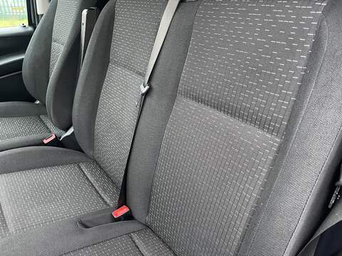 Mercedes-Benz eVito 114 e 41kWh Progressive Auto FWD L2 6dr (LWB) - U596