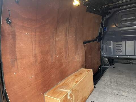 Mercedes-Benz eVito 114 e 41kWh Progressive Auto FWD L2 6dr (LWB) - U596